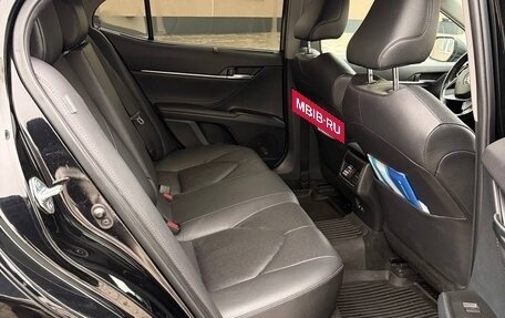 Toyota Camry, 2021 год, 2 900 000 рублей, 6 фотография
