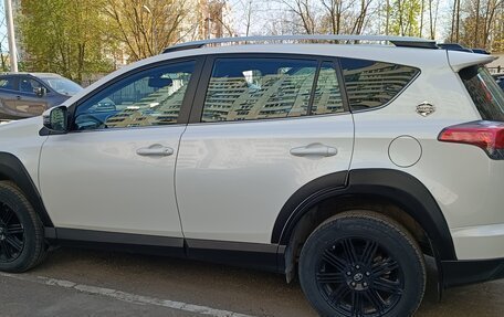 Toyota RAV4, 2018 год, 2 600 000 рублей, 5 фотография