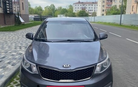 KIA Rio III рестайлинг, 2016 год, 1 030 000 рублей, 2 фотография