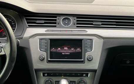 Volkswagen Passat B8 рестайлинг, 2016 год, 1 629 000 рублей, 21 фотография
