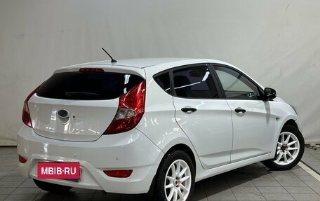 Hyundai Solaris II рестайлинг, 2012 год, 490 000 рублей, 3 фотография
