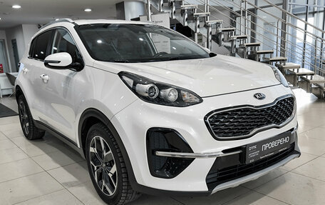KIA Sportage IV рестайлинг, 2018 год, 2 300 000 рублей, 3 фотография