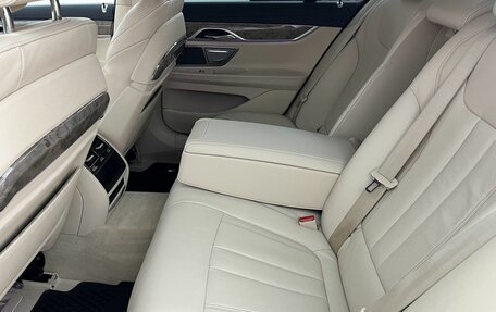 BMW 7 серия, 2019 год, 6 999 000 рублей, 14 фотография
