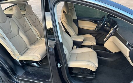 Tesla Model X I, 2016 год, 3 300 000 рублей, 11 фотография