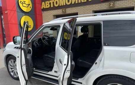 Infiniti QX56, 2011 год, 2 150 000 рублей, 6 фотография