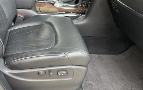Infiniti QX56, 2011 год, 2 150 000 рублей, 10 фотография