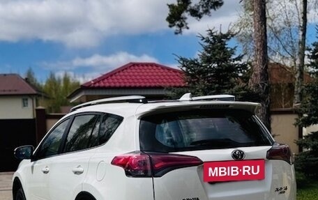 Toyota RAV4, 2016 год, 2 650 000 рублей, 4 фотография