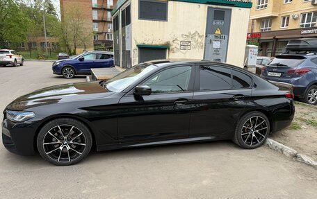 BMW 5 серия, 2019 год, 2 700 000 рублей, 2 фотография