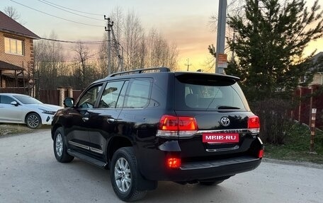Toyota Land Cruiser 200, 2015 год, 6 850 000 рублей, 4 фотография