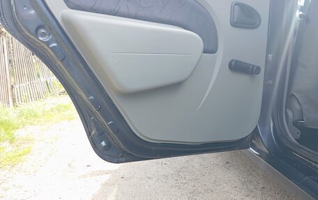 Renault Logan I, 2007 год, 330 000 рублей, 10 фотография