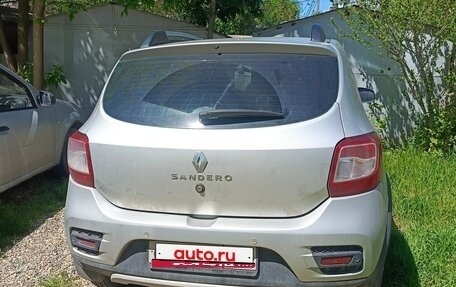 Renault Sandero II рестайлинг, 2016 год, 890 000 рублей, 2 фотография