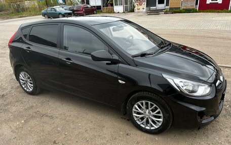 Hyundai Solaris II рестайлинг, 2011 год, 650 000 рублей, 6 фотография