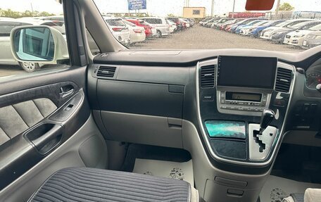 Toyota Alphard III, 2003 год, 1 399 999 рублей, 14 фотография