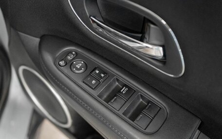 Honda Vezel, 2014 год, 1 530 000 рублей, 18 фотография
