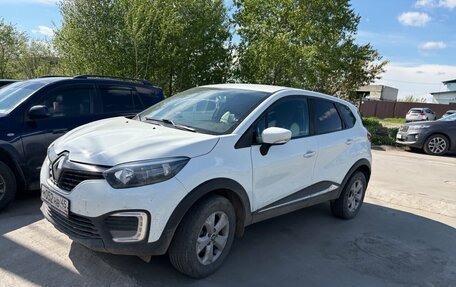 Renault Kaptur I рестайлинг, 2017 год, 1 160 000 рублей, 3 фотография