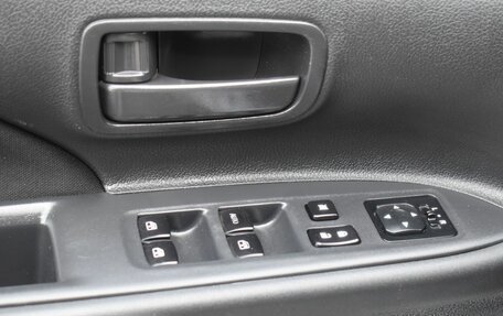 Mitsubishi Outlander III рестайлинг 3, 2016 год, 1 399 888 рублей, 16 фотография