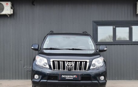 Toyota Land Cruiser Prado 150 рестайлинг 2, 2012 год, 2 499 888 рублей, 2 фотография