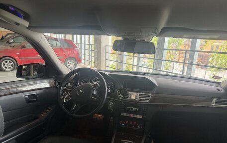 Mercedes-Benz E-Класс, 2015 год, 2 400 000 рублей, 6 фотография