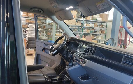 Volkswagen Caravelle T6 рестайлинг, 2020 год, 4 750 000 рублей, 7 фотография