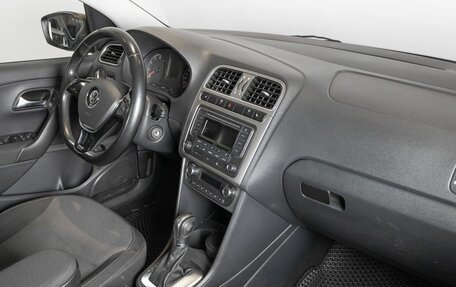 Volkswagen Polo VI (EU Market), 2016 год, 1 150 000 рублей, 7 фотография