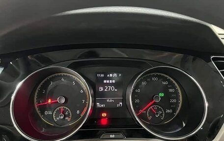Volkswagen Touran III, 2022 год, 2 150 000 рублей, 12 фотография