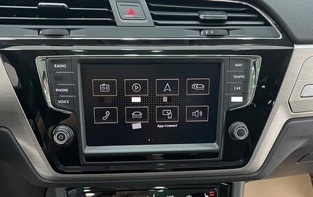 Volkswagen Touran III, 2022 год, 2 150 000 рублей, 11 фотография