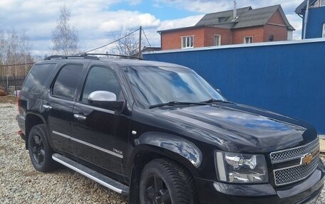 Chevrolet Tahoe III, 2012 год, 1 730 000 рублей, 1 фотография