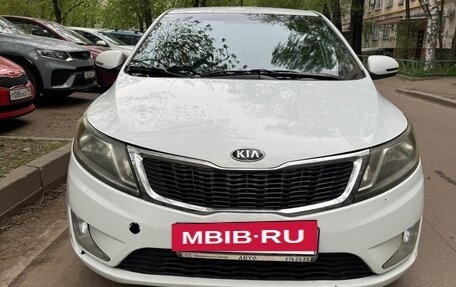 KIA Rio III рестайлинг, 2013 год, 580 000 рублей, 3 фотография