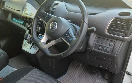 Nissan Serena IV, 2019 год, 2 250 000 рублей, 13 фотография