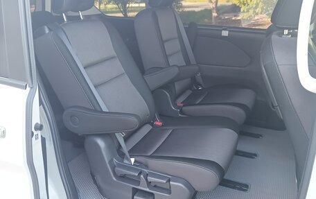 Nissan Serena IV, 2019 год, 2 250 000 рублей, 10 фотография
