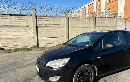 Opel Astra J, 2011 год, 600 000 рублей, 9 фотография
