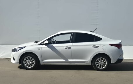 Hyundai Solaris II рестайлинг, 2021 год, 1 550 000 рублей, 8 фотография