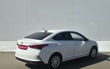 Hyundai Solaris II рестайлинг, 2021 год, 1 550 000 рублей, 5 фотография
