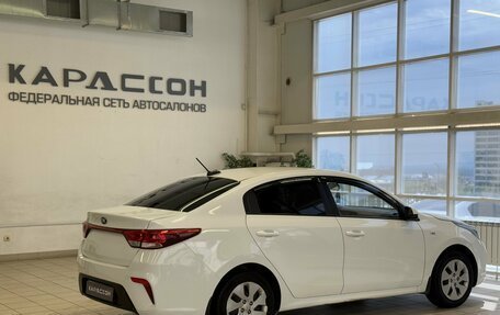 KIA Rio IV, 2019 год, 950 000 рублей, 2 фотография