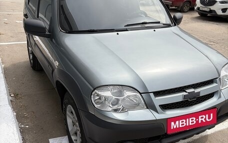 Chevrolet Niva I рестайлинг, 2014 год, 630 000 рублей, 4 фотография