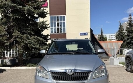 Skoda Fabia II, 2014 год, 1 090 000 рублей, 2 фотография