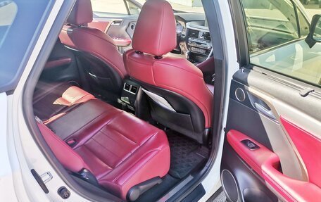Lexus RX IV рестайлинг, 2017 год, 4 480 000 рублей, 7 фотография