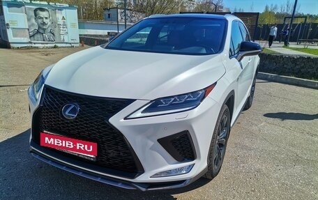 Lexus RX IV рестайлинг, 2017 год, 4 480 000 рублей, 3 фотография
