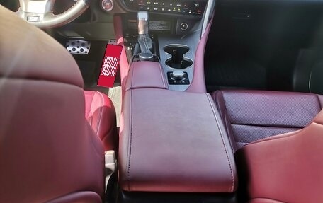 Lexus RX IV рестайлинг, 2017 год, 4 480 000 рублей, 10 фотография