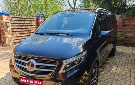 Mercedes-Benz V-Класс, 2018 год, 4 499 999 рублей, 6 фотография