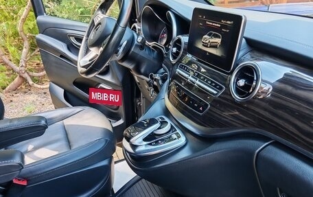 Mercedes-Benz V-Класс, 2018 год, 4 499 999 рублей, 8 фотография
