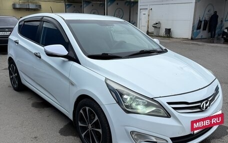Hyundai Solaris II рестайлинг, 2015 год, 850 000 рублей, 2 фотография
