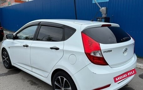 Hyundai Solaris II рестайлинг, 2015 год, 850 000 рублей, 4 фотография