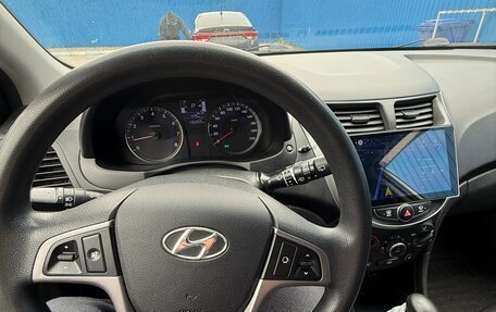 Hyundai Solaris II рестайлинг, 2015 год, 850 000 рублей, 11 фотография