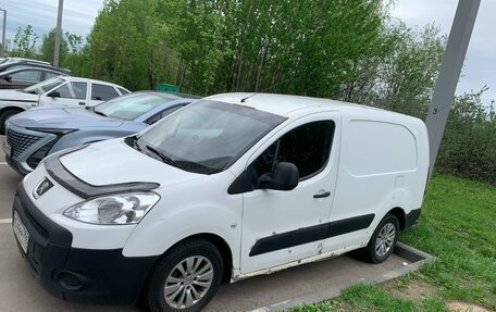 Peugeot Partner II рестайлинг 2, 2011 год, 500 000 рублей, 2 фотография