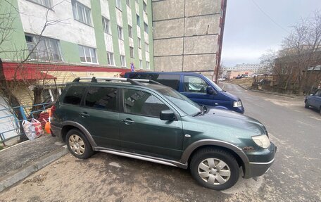 Mitsubishi Outlander III рестайлинг 3, 2006 год, 350 000 рублей, 3 фотография