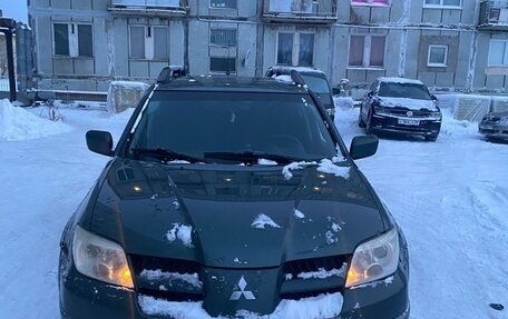 Mitsubishi Outlander III рестайлинг 3, 2006 год, 350 000 рублей, 11 фотография