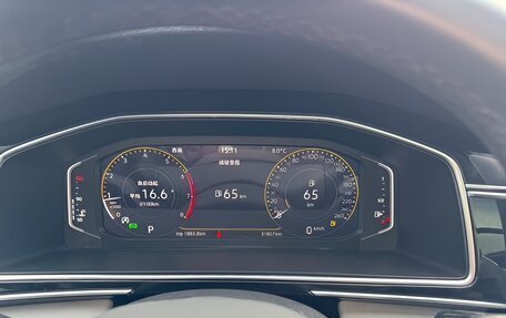 Volkswagen Tiguan II, 2023 год, 2 650 000 рублей, 11 фотография
