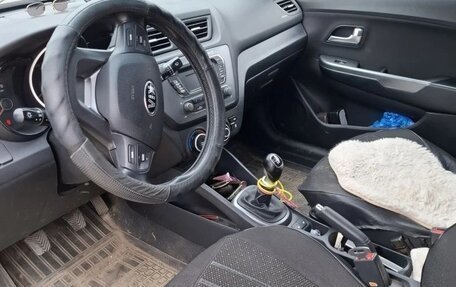 KIA Rio III рестайлинг, 2014 год, 900 000 рублей, 7 фотография