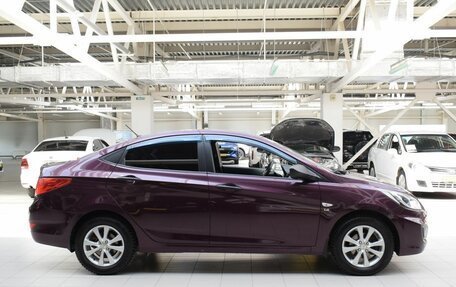 Hyundai Solaris II рестайлинг, 2012 год, 830 000 рублей, 8 фотография